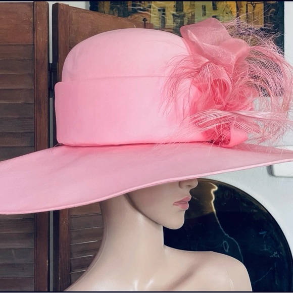 Suzanne Couture Millinery Coral Silk Custom Made wide-brimmed Hat 24 Feather Ac. - Picture 6 of 15